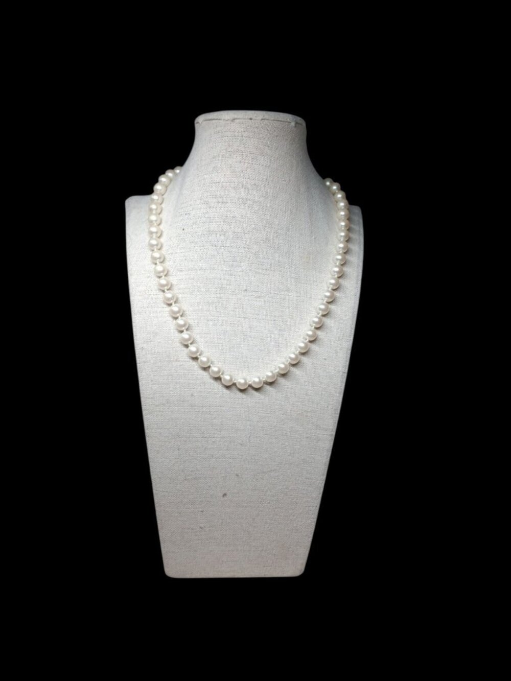 Vintage Talbots Imitation Pearl Necklace with Box Clasp 18"